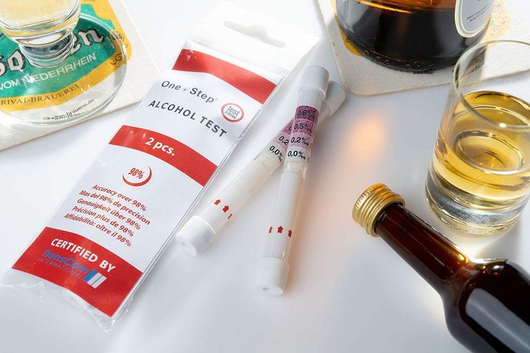 Shopapotheke One+Step Alkoholtester Für Deutschland Und Europa Mit 4 Messbereichen - Einweg Alkoholmessgerät