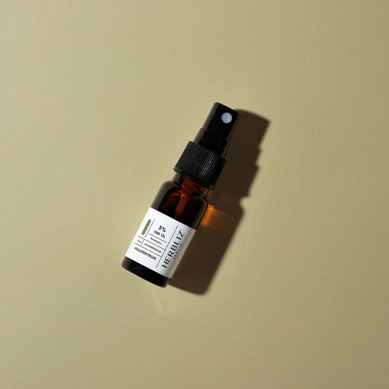 Shopapotheke HERBLIZ Olivenfrische CBD Öl