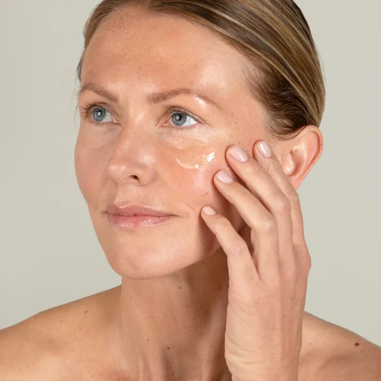 Shopapotheke SKINTIST HYDRO EFFECT Set Für Trockene & Sehr Trockene Haut