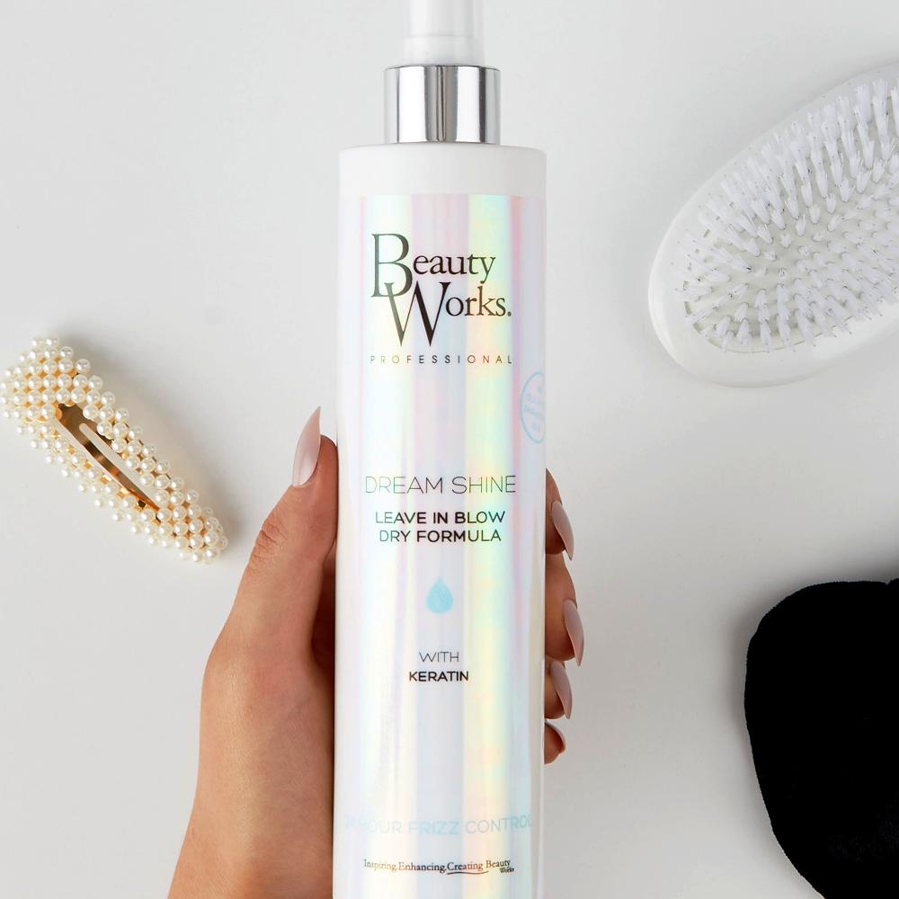 Lookfantastic Beauty Works Dream Shine Spray On Humidity Shield 300 ml