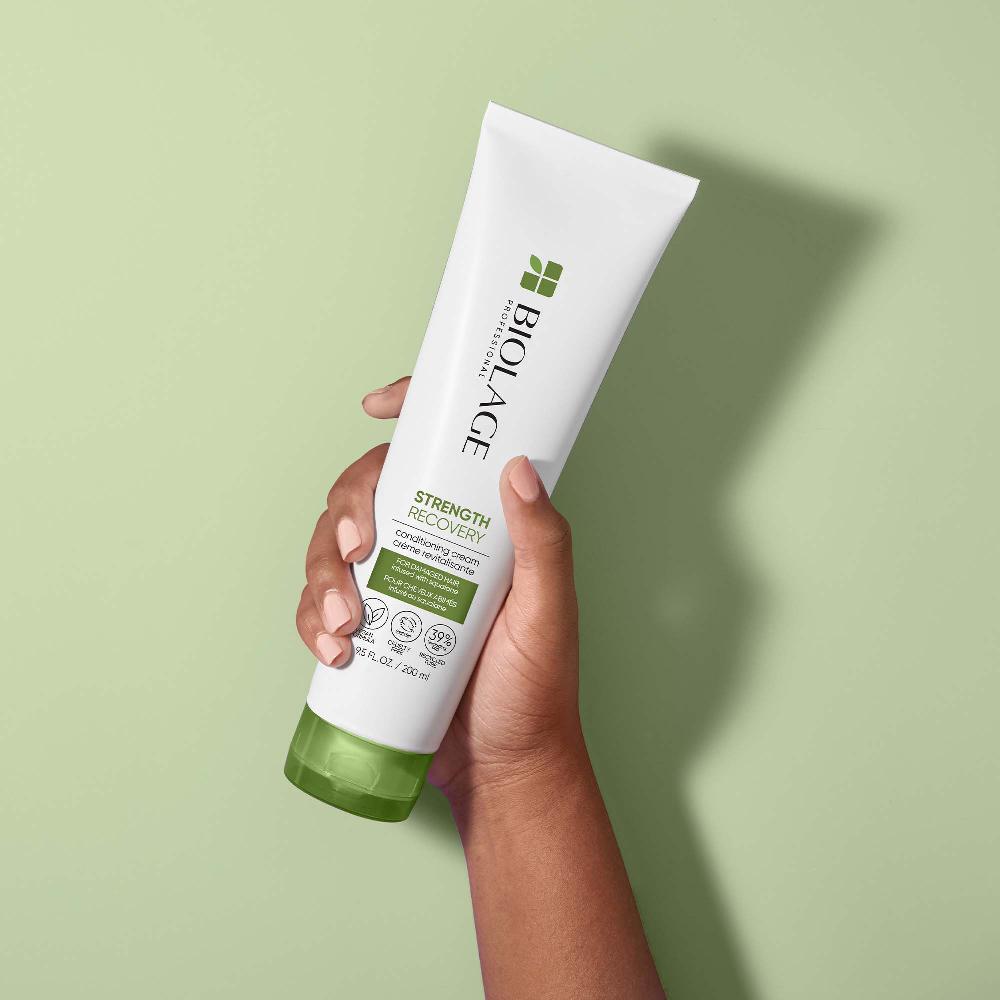 Lookfantastic Biolage Professional Strength Recovery Vegane Nährende Spülung Mit Squalan Für Geschädigtes Haar 200 ml