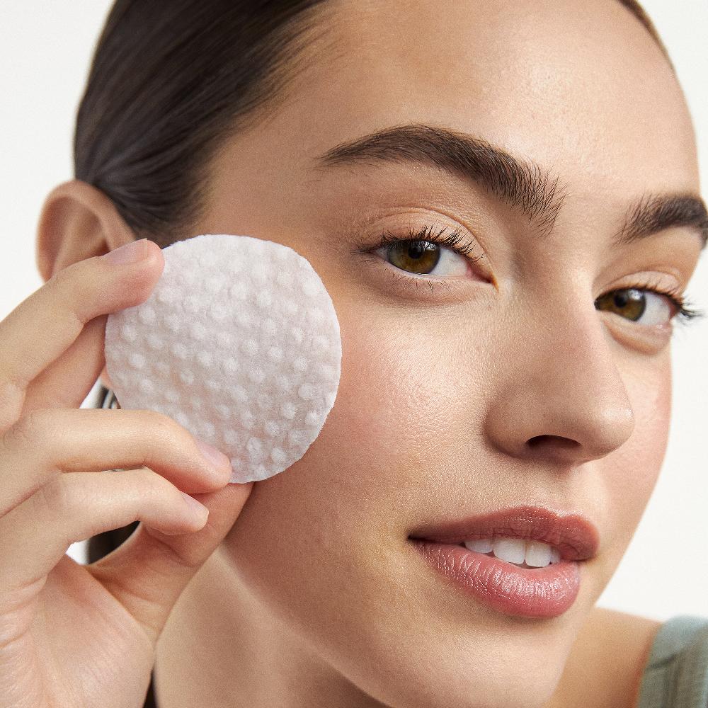 Lookfantastic First Aid Beauty Pads Für Ein Strahlendes Gesicht Mit Glykol- Und Milchsäure