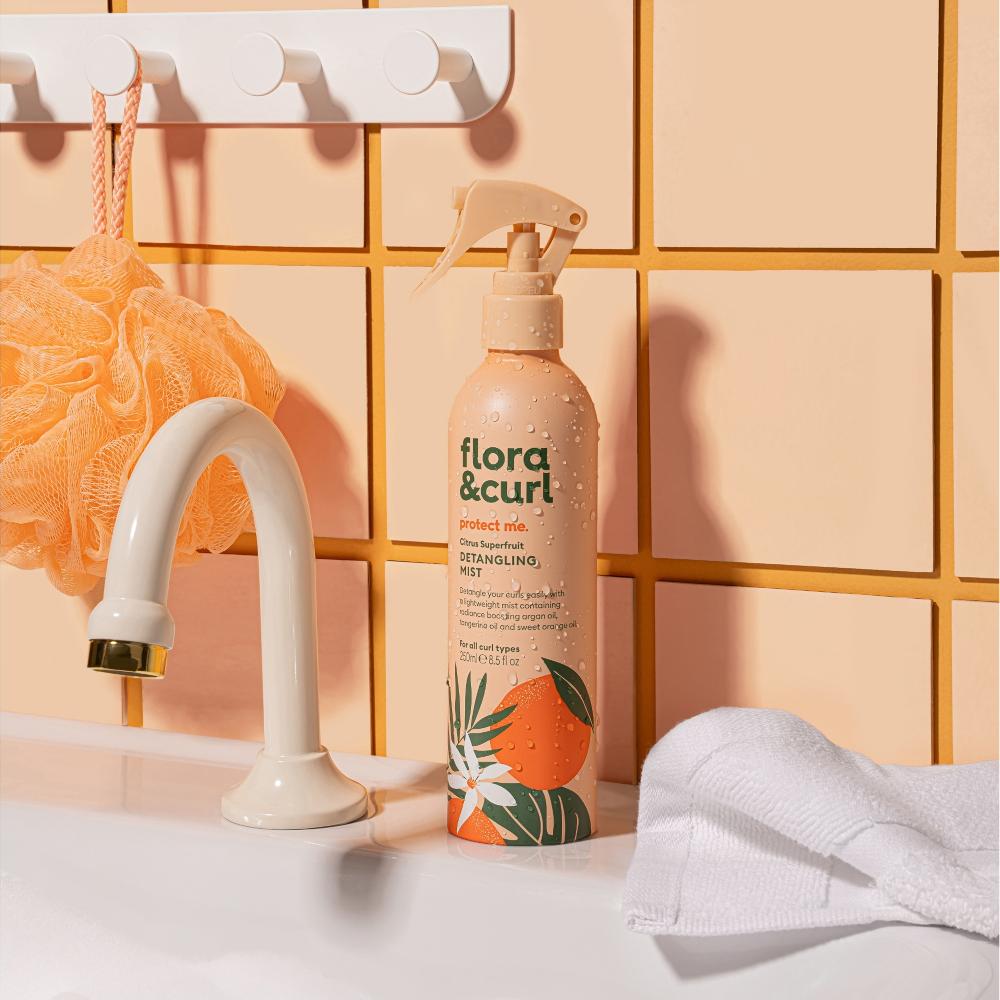 Lookfantastic Flora & Curl Citrus Superfruit Detangling Mist 250ml