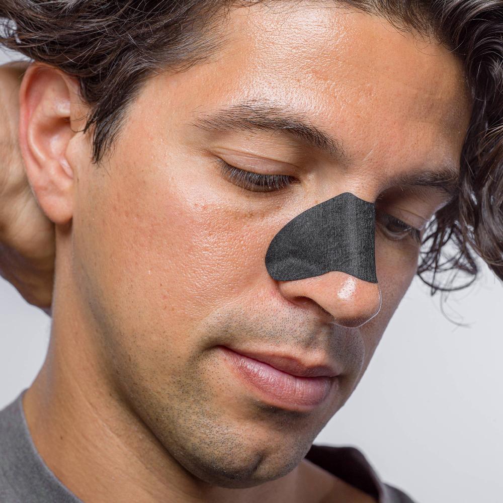 Lookfantastic Garnier Pure Active Charcoal Anti-Blackhead Nose Strips X 4