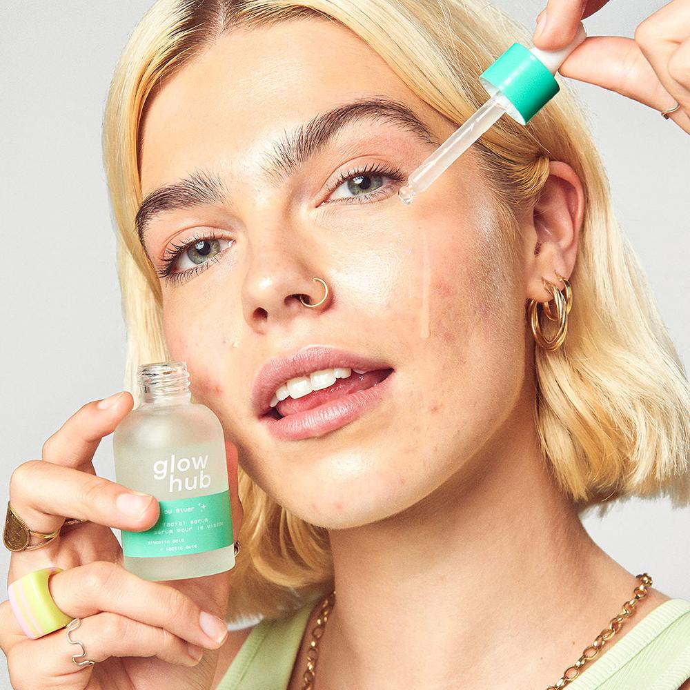Lookfantastic Glow Hub The Glow Giver Facial Serum 30ml