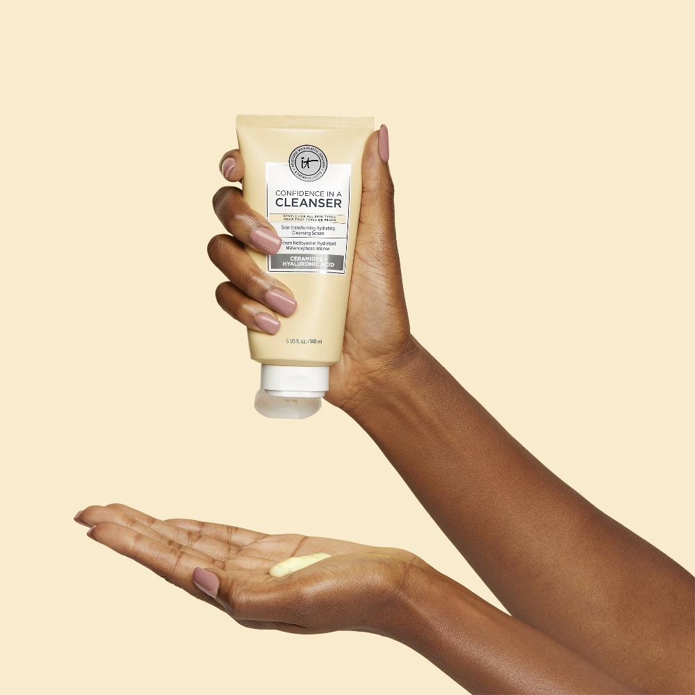 Lookfantastic IT Cosmetics Confidence In A Cleanser 148 ml