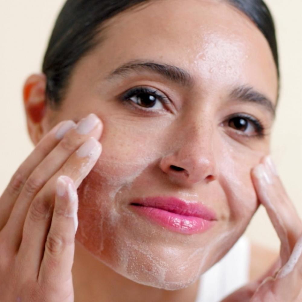 Lookfantastic IT Cosmetics Confidence In A Cleanser 148 ml