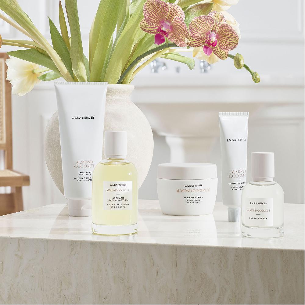 Lookfantastic Laura Mercier Mandel-Kokos-Peeling-Waschlotion 200 ml
