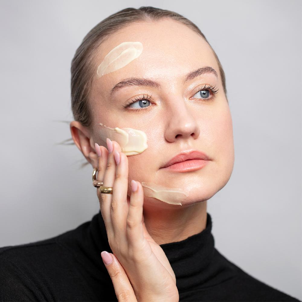 Lookfantastic Aura Manuka Honey Maske