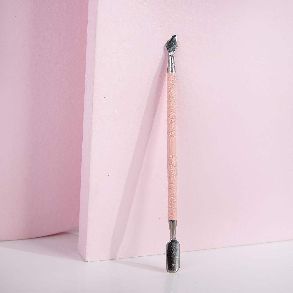 Lookfantastic Brushworks Cuticle Pusher