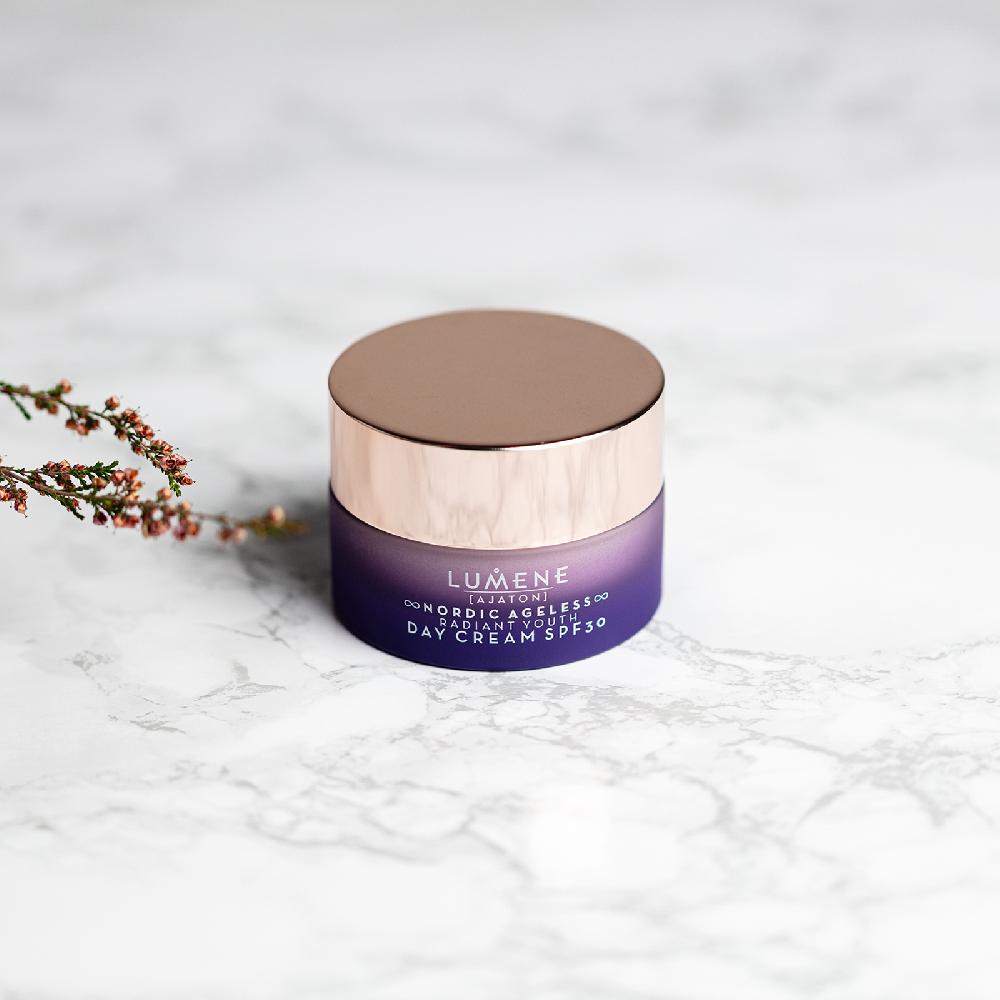 Lookfantastic Lumene Nordic Ageless [AJATON] Radiant Youth SPF30 Tagescreme 50ml