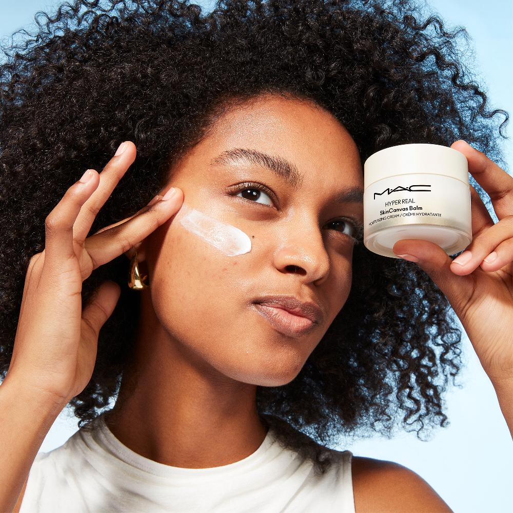 Lookfantastic MAC Hyper Real SkinCanvas BalmTM Feuchtigkeitsspendende Creme 50 Ml