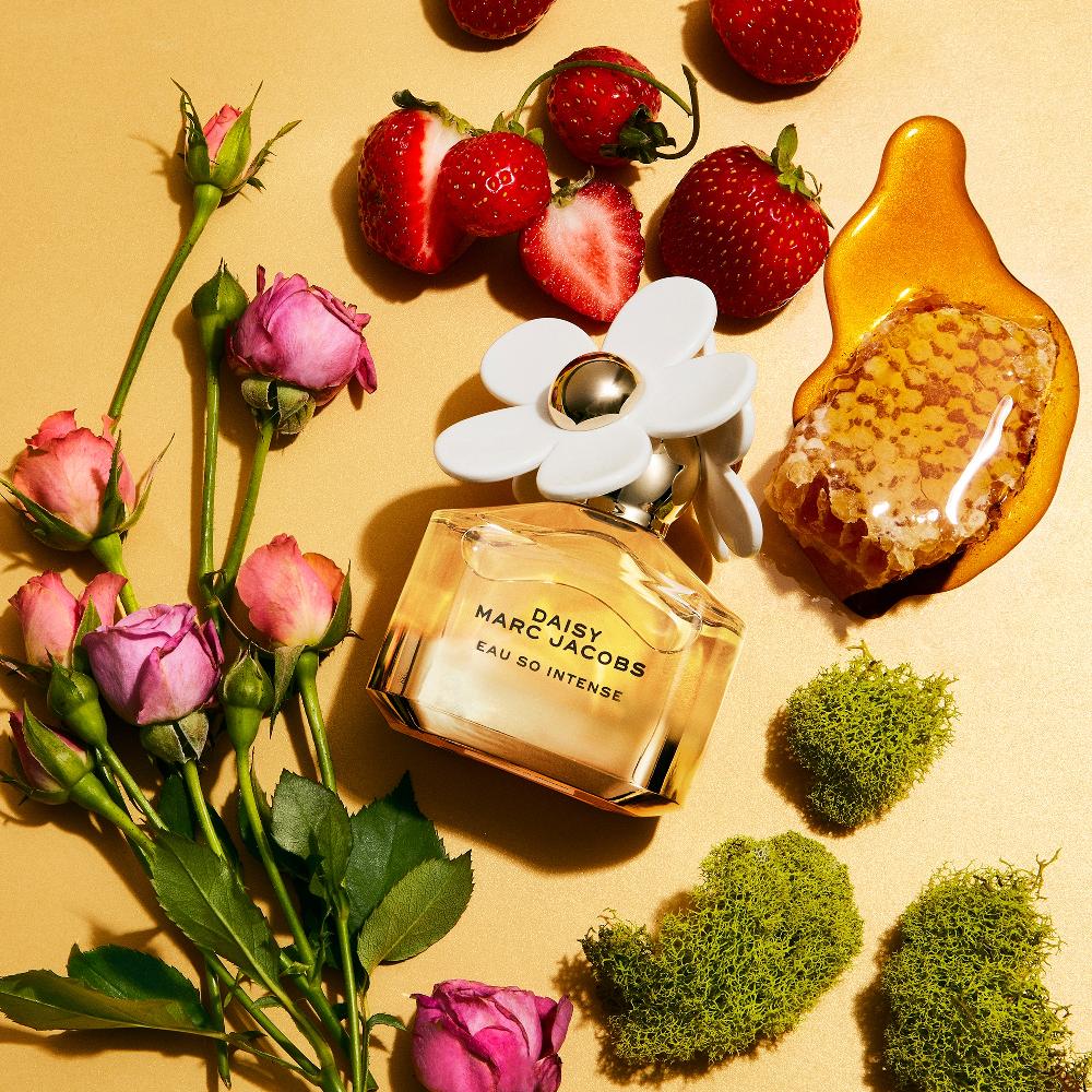 Lookfantastic Marc Jacobs Daisy Eau So Intense Eau De Parfum 100 Ml
