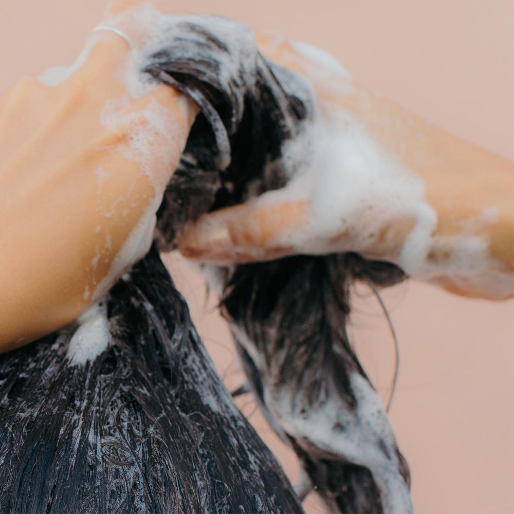 Lookfantastic MONDAY Haircare Moisture Shampoo 350ml
