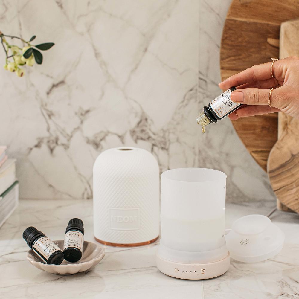 Lookfantastic NEOM Mandarine Und Eukalyptus ätherische Ölmischung 10ml