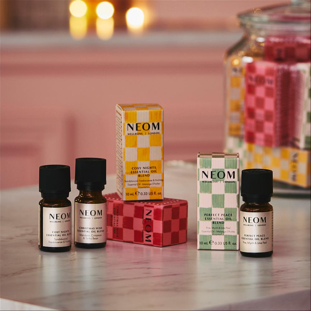 Lookfantastic NEOM Perfect Peace Essential Oil Blend
