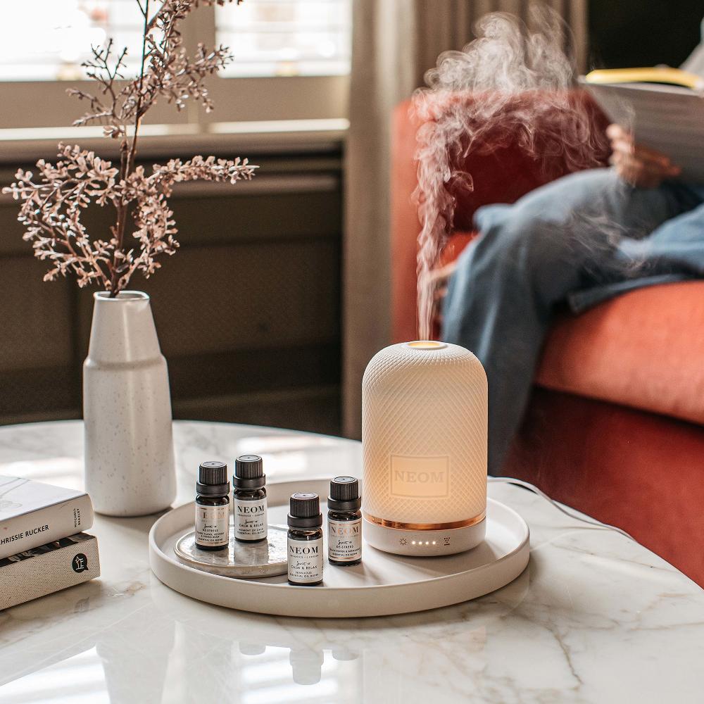 Lookfantastic NEOM Scent To Boost Your Energy Essential Oil Blend 10ml