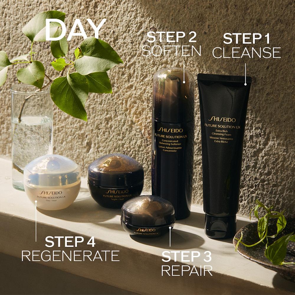 Lookfantastic Shiseido Future Solution LX Extra Rich Cleansing Foam 125 Ml