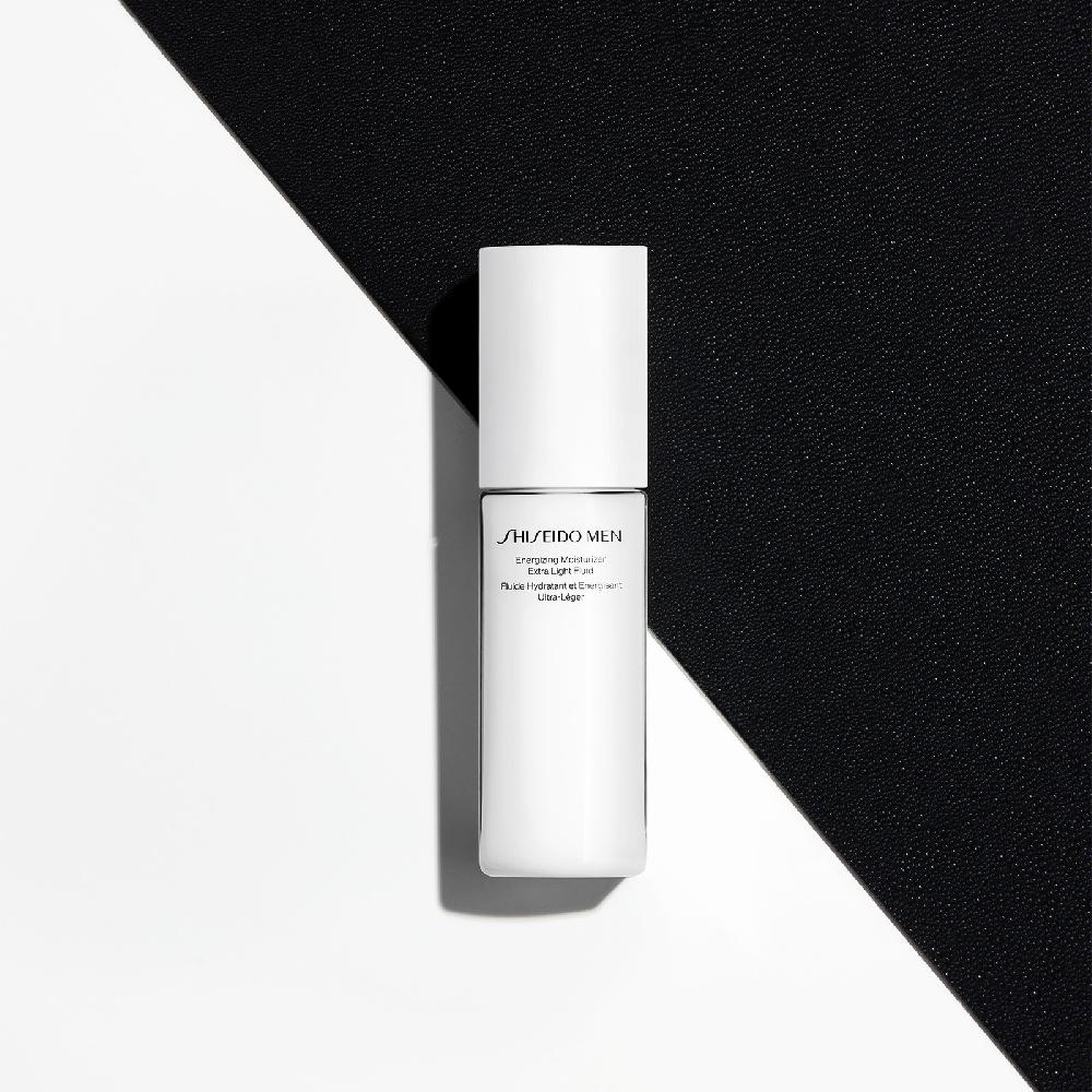 Lookfantastic Shiseido Men Energising Extra Light Fluid Moisturiser 100ml
