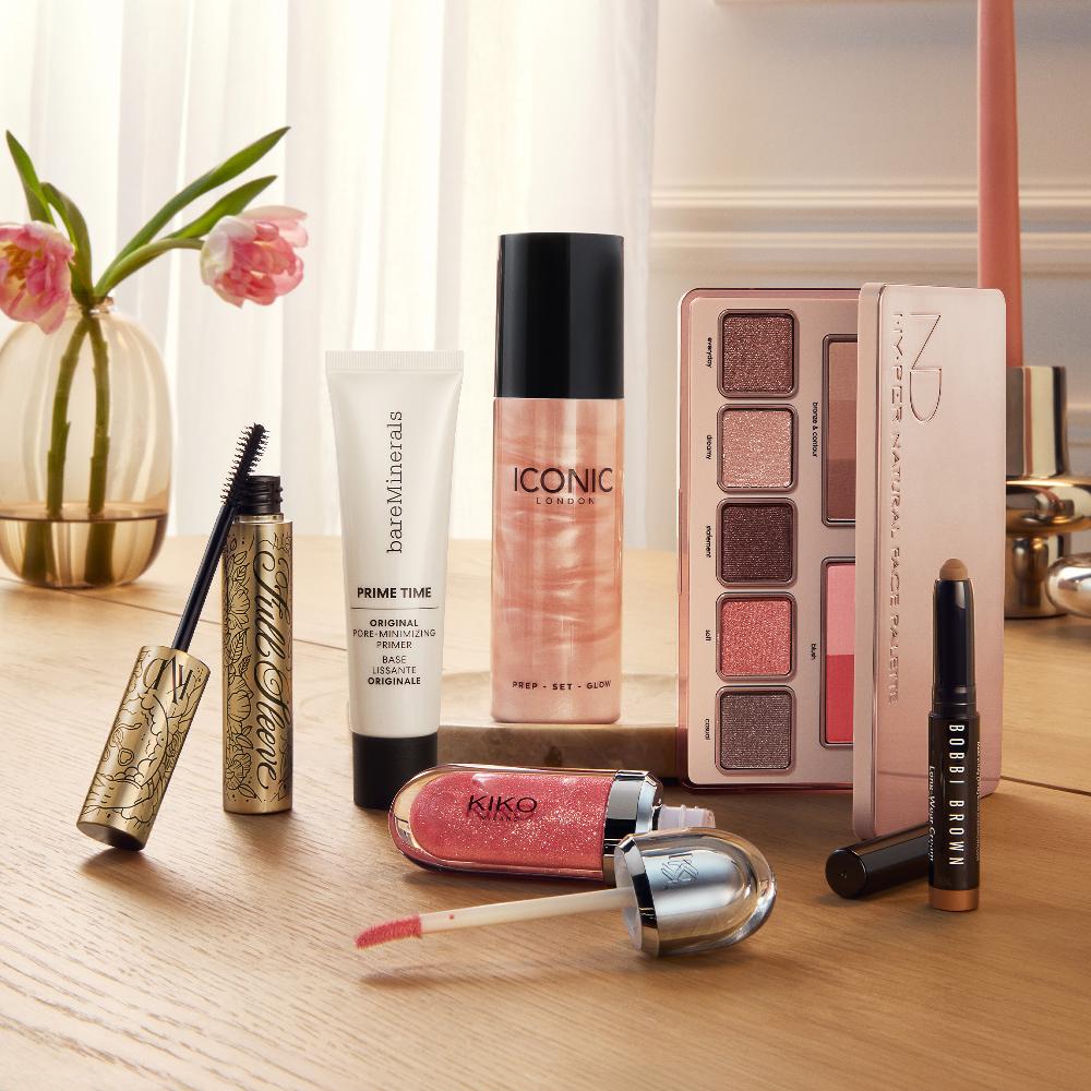 lookfantastic The Cosmetics Beauty-Edition (im Wert von über 190 €) lookfantastic The Cosmetics Beauty-Edition (im Wert von über 190 €)