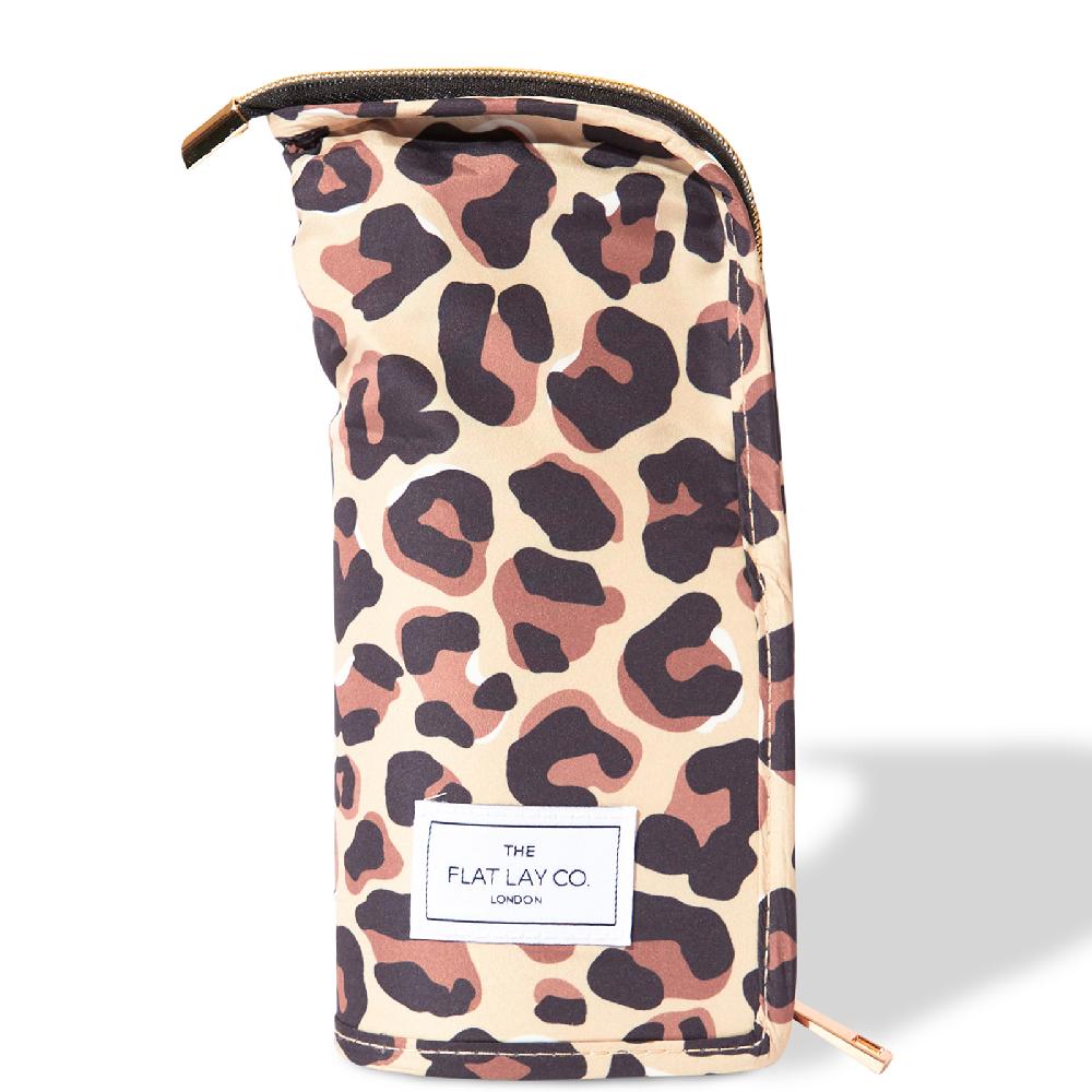 lookfantastic The Flat Lay Co. Standing Brush Case - Leopard Print