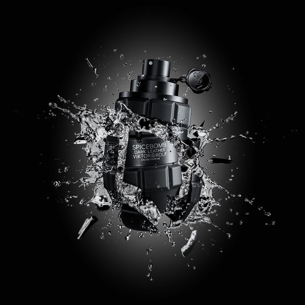 Lookfantastic Viktor & Rolf Spicebomb Dark Leather Eau De Parfum Spray 50ml