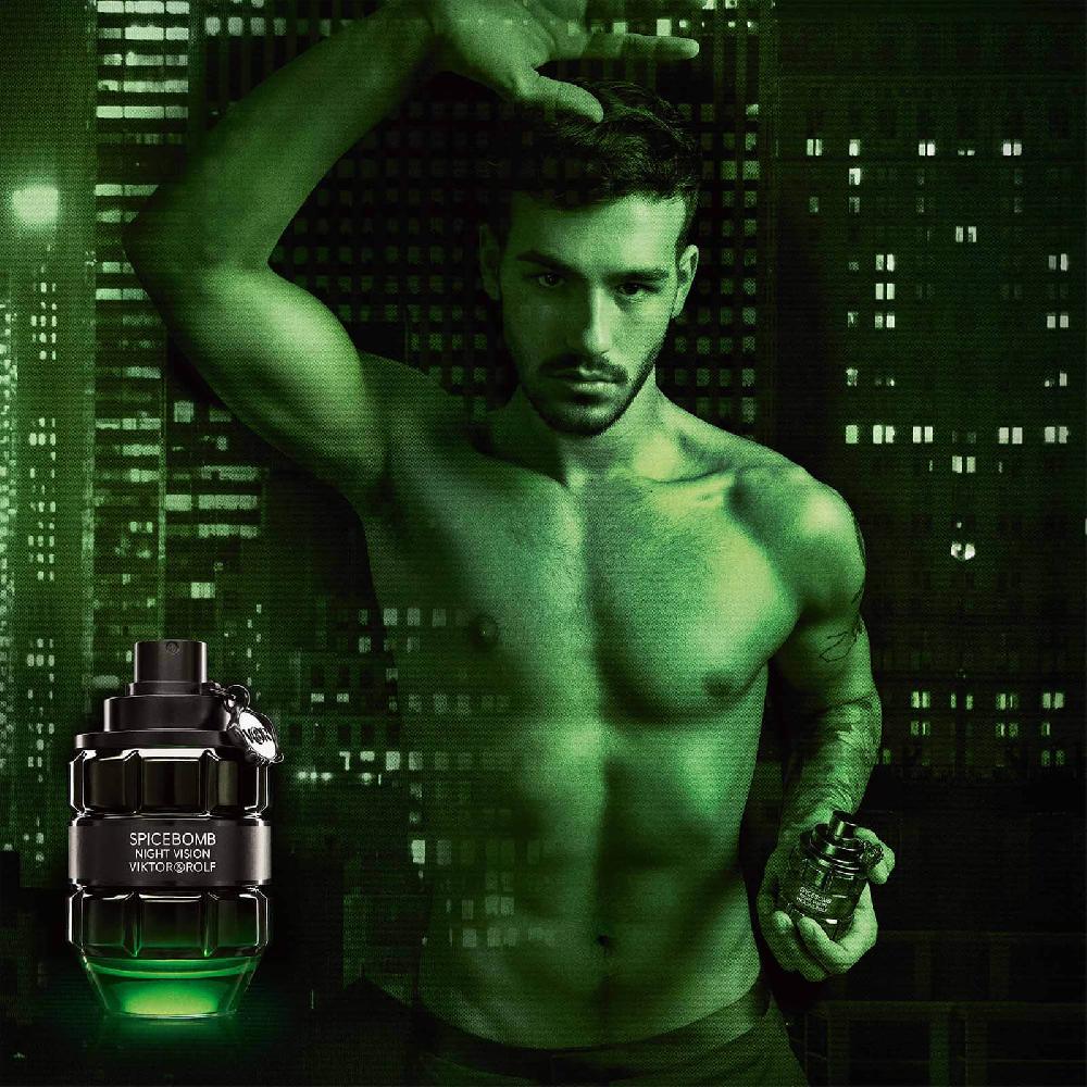 Lookfantastic Viktor & Rolf Spicebomb Night Vision Eau De Toilette - 90ml