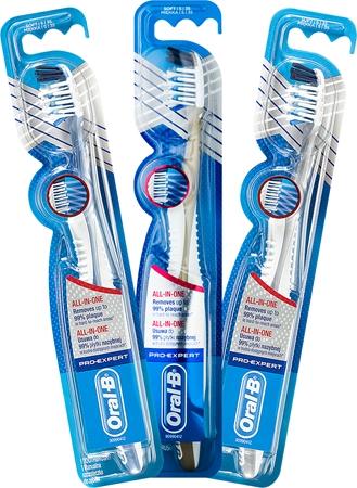 Oral B Oral B Pro-Expert CrossAction All In One Soft Zahnbürste