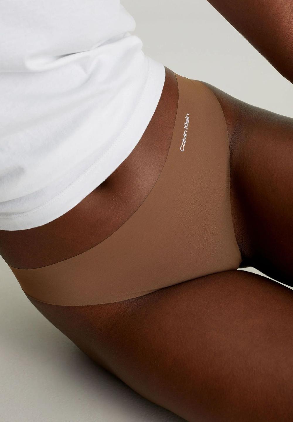 Calvin Klein Invisibles Pta String Nahtlos Logo-Stickerei Für Damen