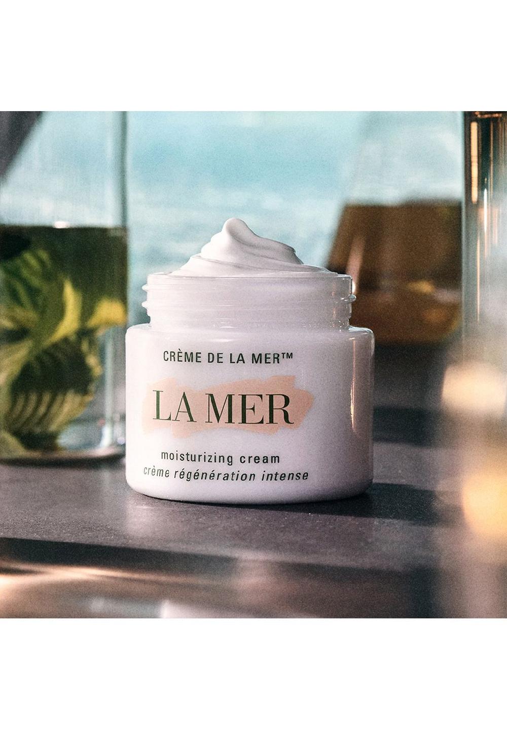 LA MER Moisturizing Cream