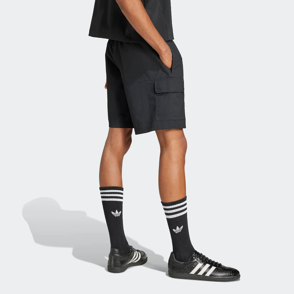 Adidas Originals Shorts »ESS WVN SHORTS« (1 Tlg.)