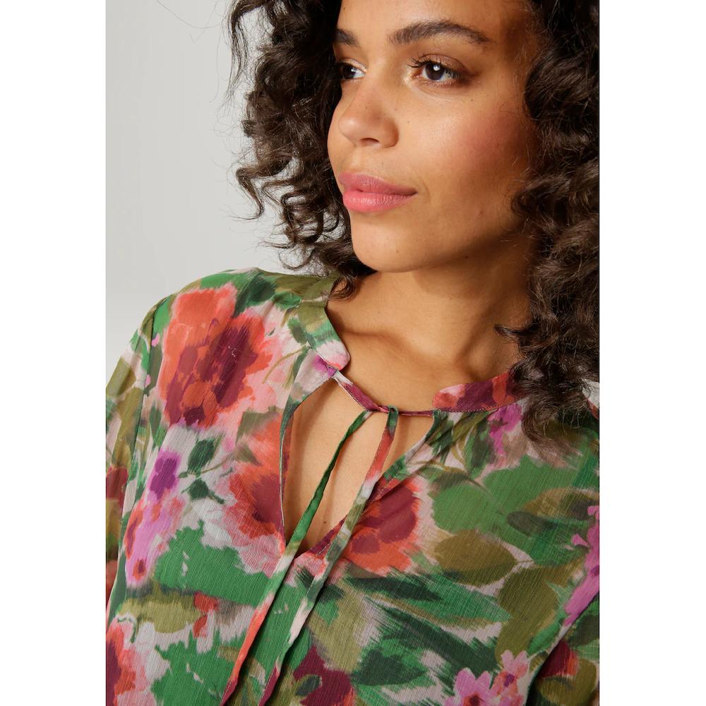 Aniston CASUAL Maxikleid (mit Jersey-Unterkleid) Mit Farbharmonischem Blumendruck Im Batik-Look