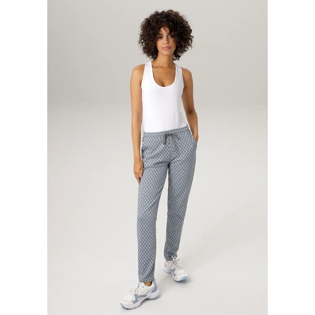 Aniston CASUAL Schlupfhose im extravagantem Karo-Dessin