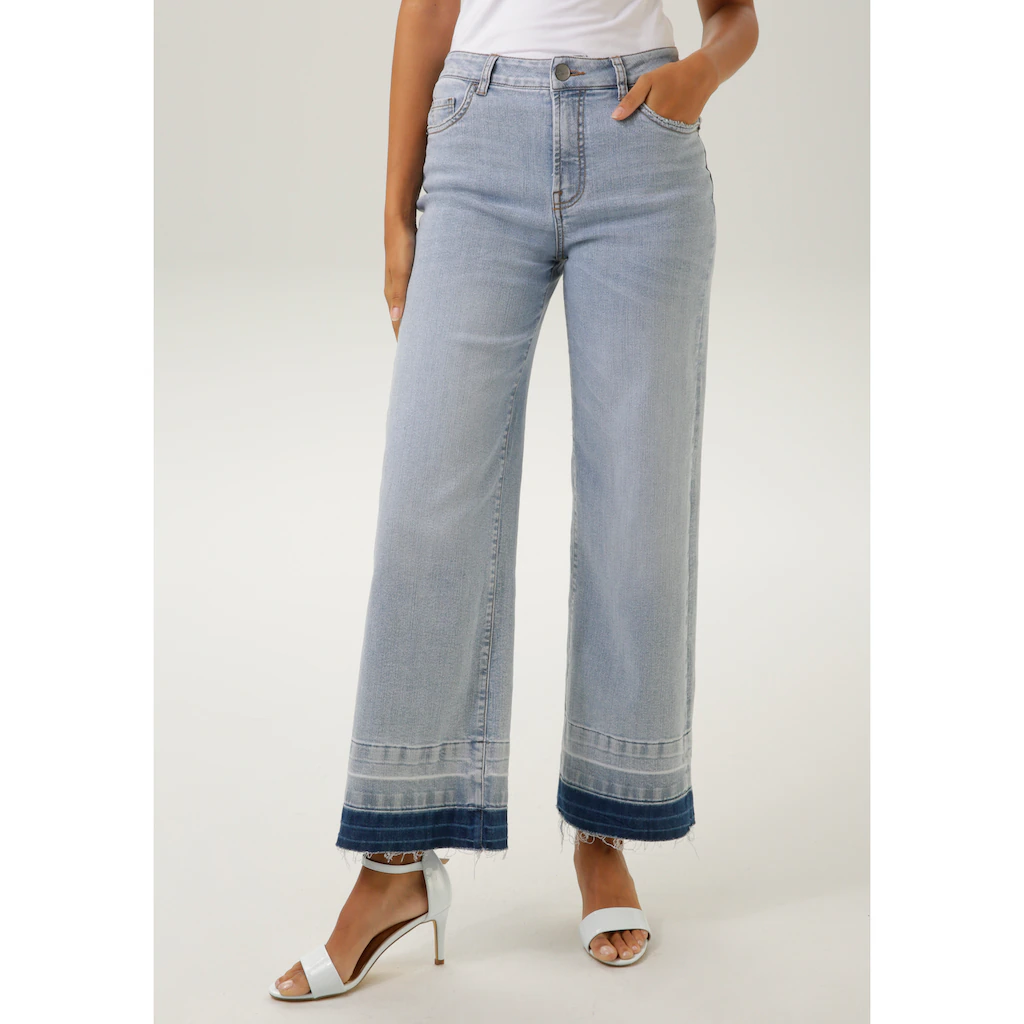 Aniston CASUAL Straight-Jeans mit trendiger Waschung am leicht ausgefranstem Saum