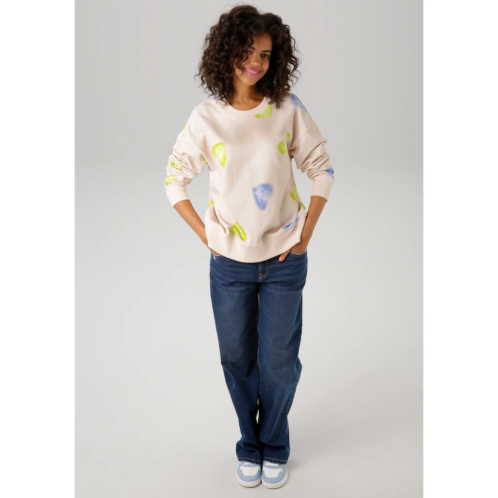 Aniston CASUAL Sweatshirt Mit Batik-Herzen Bedruckt - NEUE KOLLEKTION