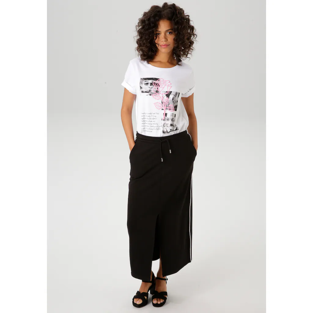 Aniston CASUAL T-Shirt Mit Rose Verzierter Diversity-Frontprint - NEUE KOLLEKTION