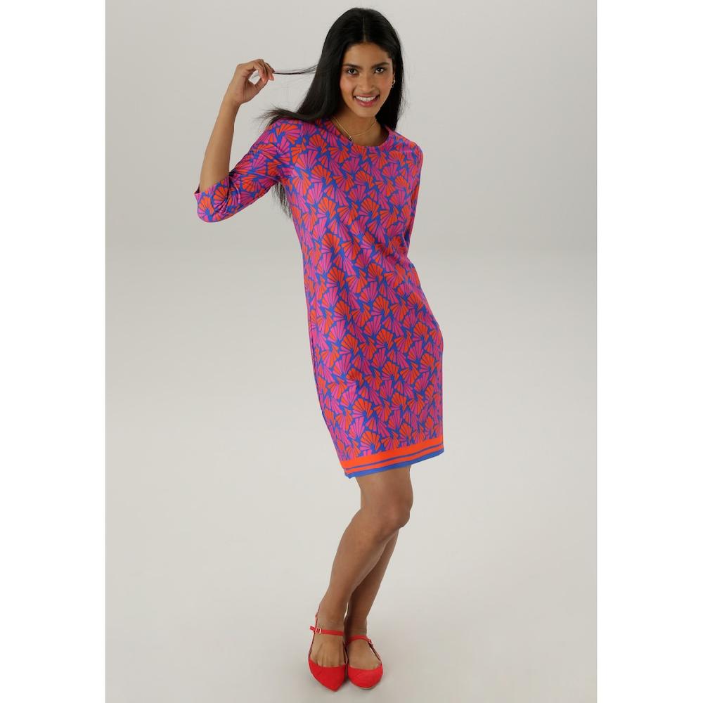 Aniston SELECTED Jerseykleid Mit Ausdrucksvollem Retro-Muster Allover - NEUE KOLLEKTION