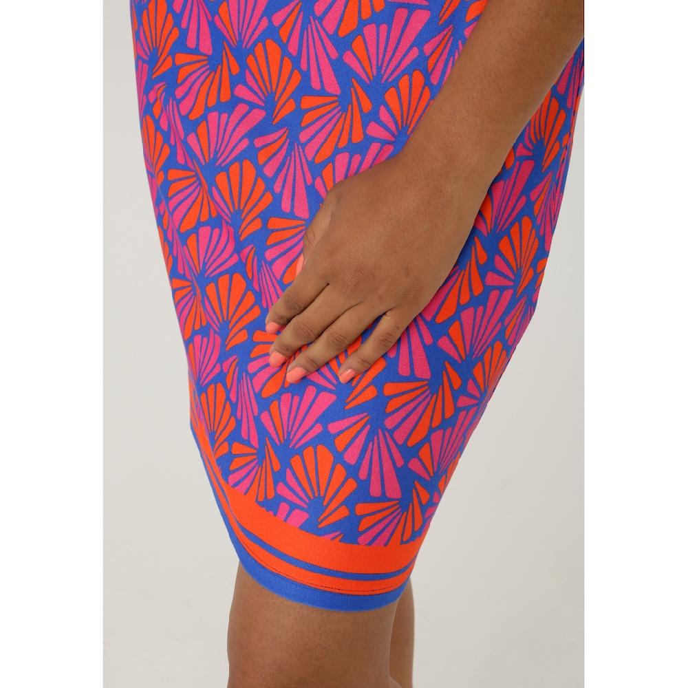 Aniston SELECTED Jerseykleid Mit Ausdrucksvollem Retro-Muster Allover - NEUE KOLLEKTION