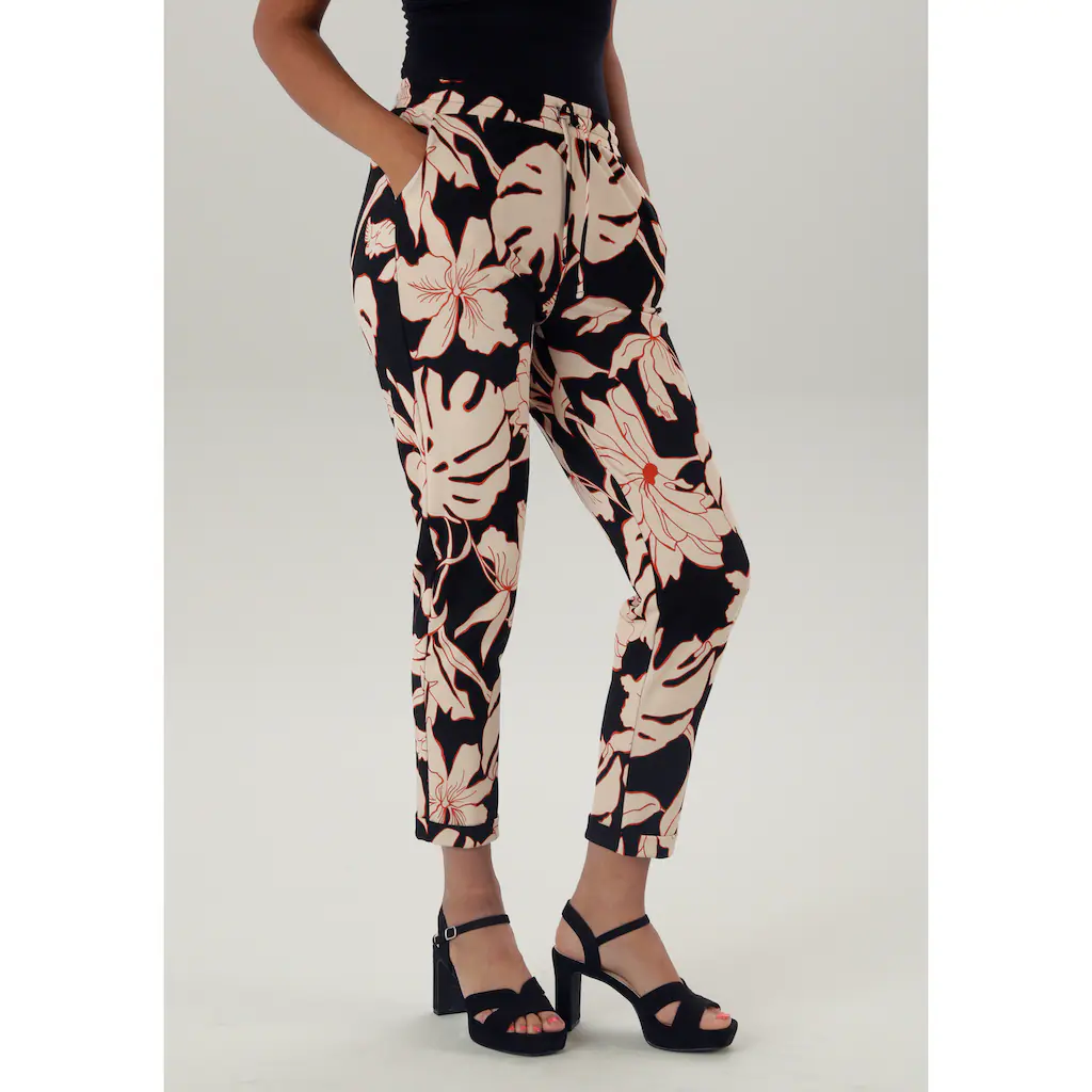Aniston SELECTED Schlupfhose mit großflächigem und abstraktem Blumenmuster - NEUE KOLLEKTION