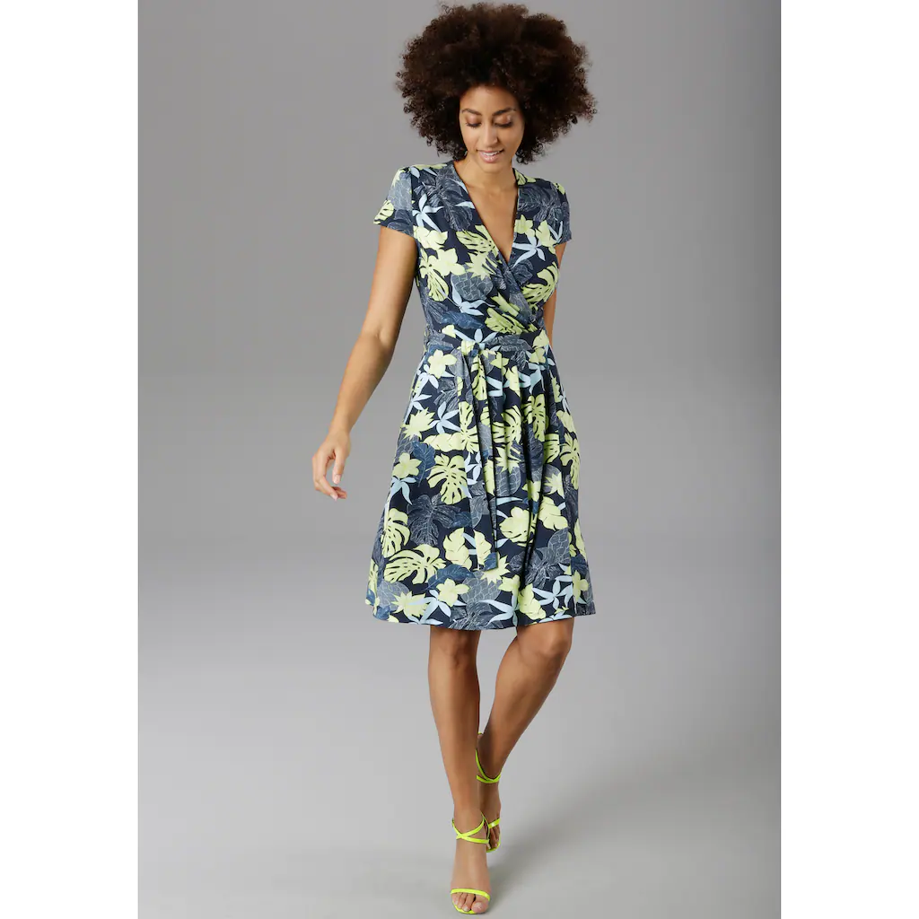 Aniston SELECTED Sommerkleid In Modischen Farben