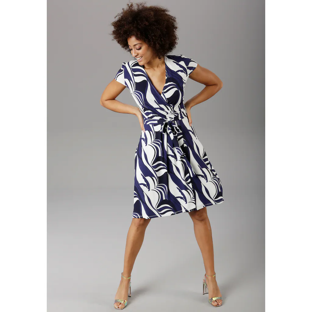 Aniston SELECTED Sommerkleid mit grafischem Druck