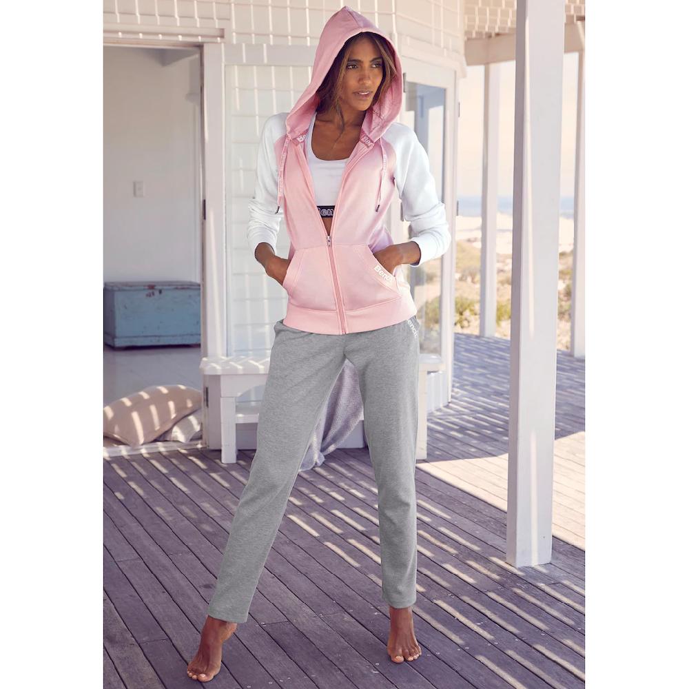 Bench. Loungewear Kapuzensweatjacke Mit Farblich Abgesetzten Ärmeln Loungeanzug