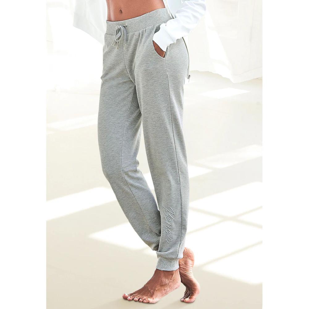 Bench. Loungewear Relaxhose mit glänzender Logostickerei Loungeanzug