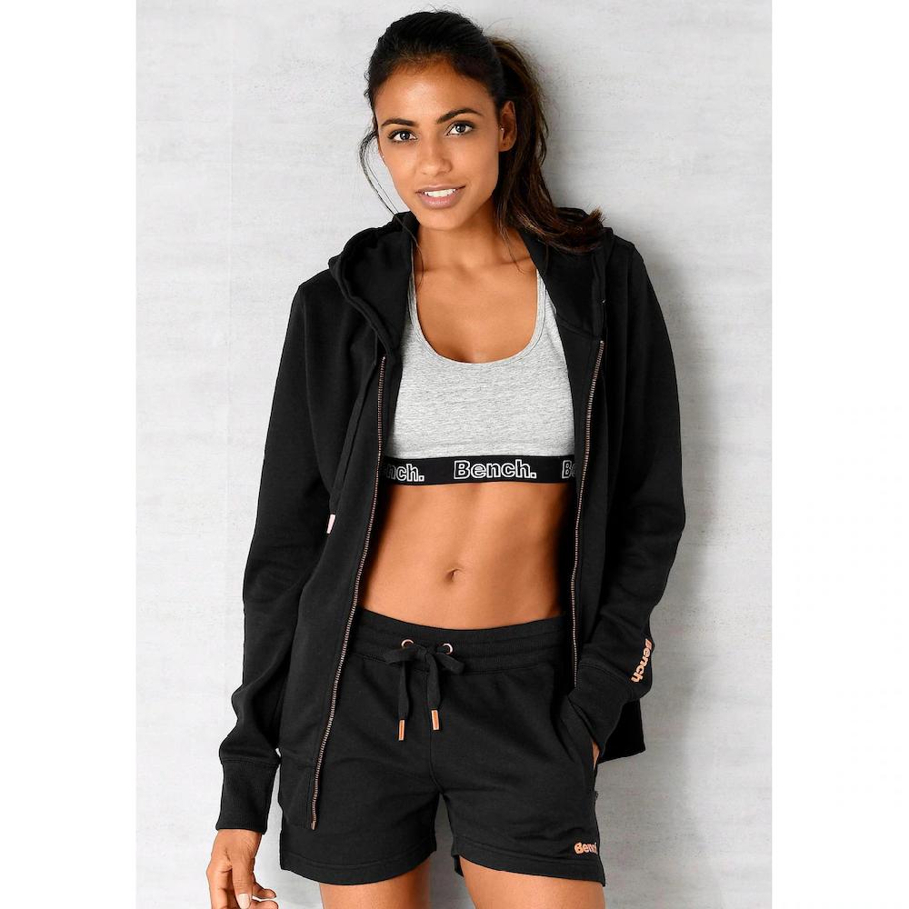 Bench. Loungewear Relaxshorts Sweathose Mit Kurzen Seitenschlitzen Und Seitliche Taschen Loungewear