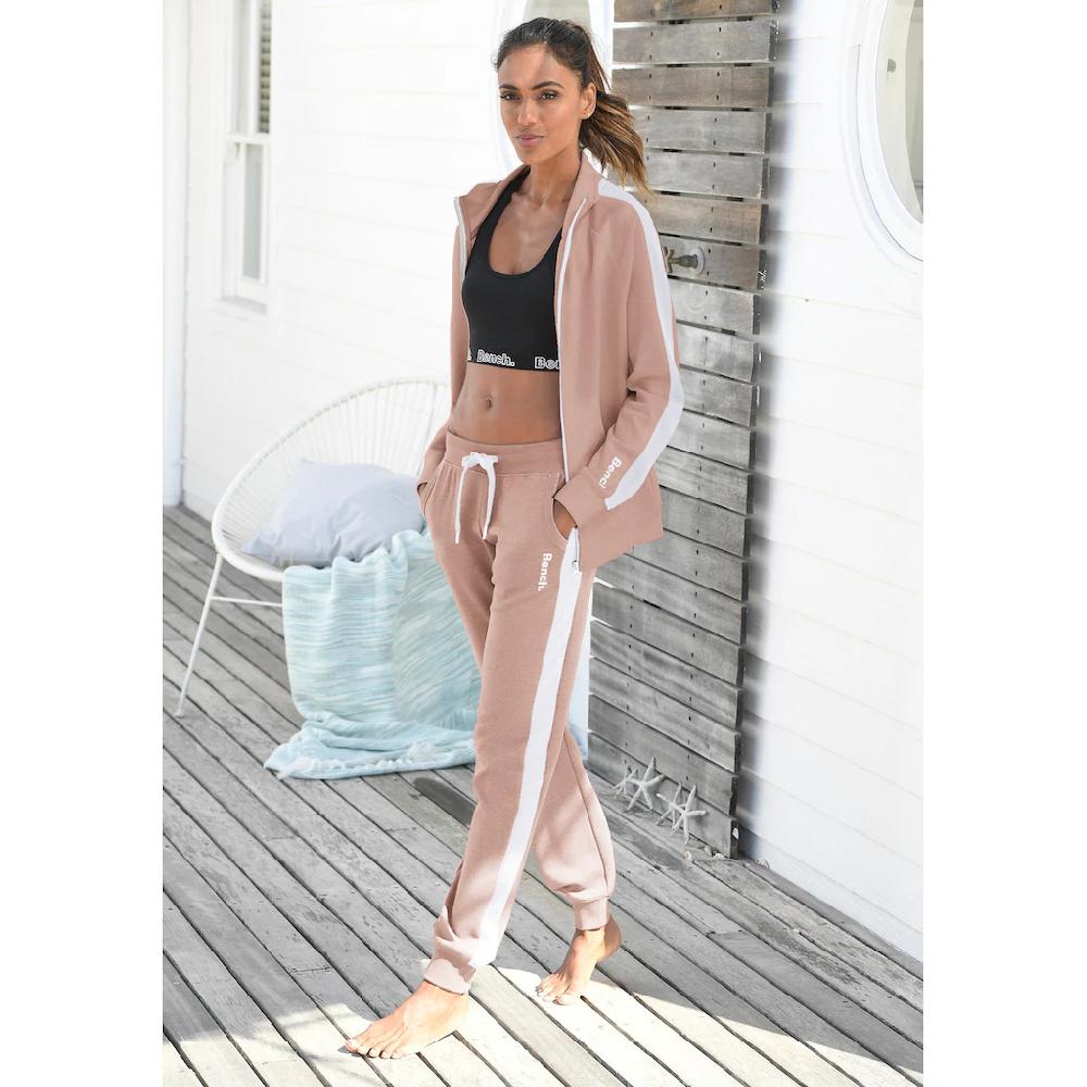 Bench. Loungewear Sweathose Mit Seitenstreifen Und Schmalem Bein