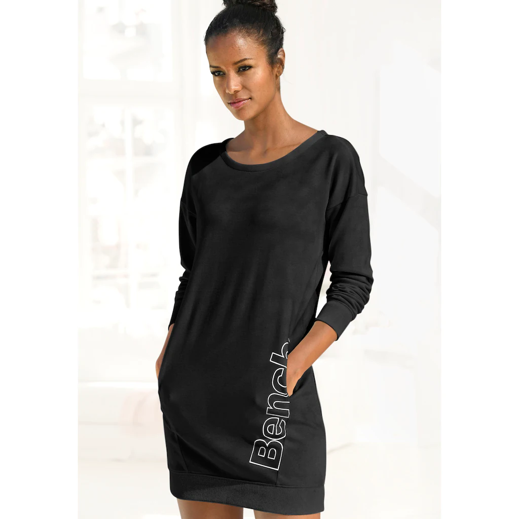 Bench. Loungewear Sweatkleid mit seitlichem Logoprint