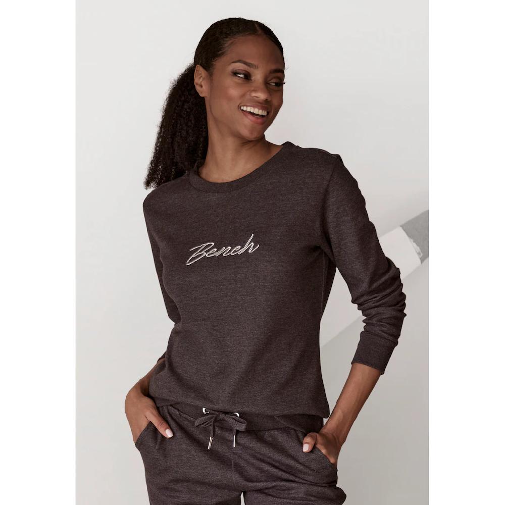 Bench. Loungewear Sweatshirt mit glänzender Logostickerei Loungewear