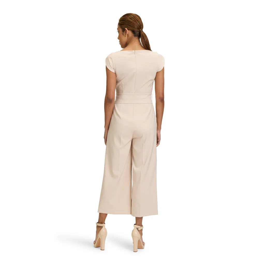 Betty Barclay Overall »Betty Barclay Jumpsuit Mit Eingrifftaschen« (1 Tlg.) Form
