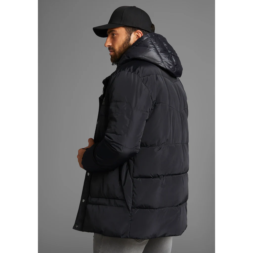 Bruno Banani Winterjacke Mit Kapuze Wärmendes Material Hochschließender Kragen Verstellbare Kapuze ▷ Für