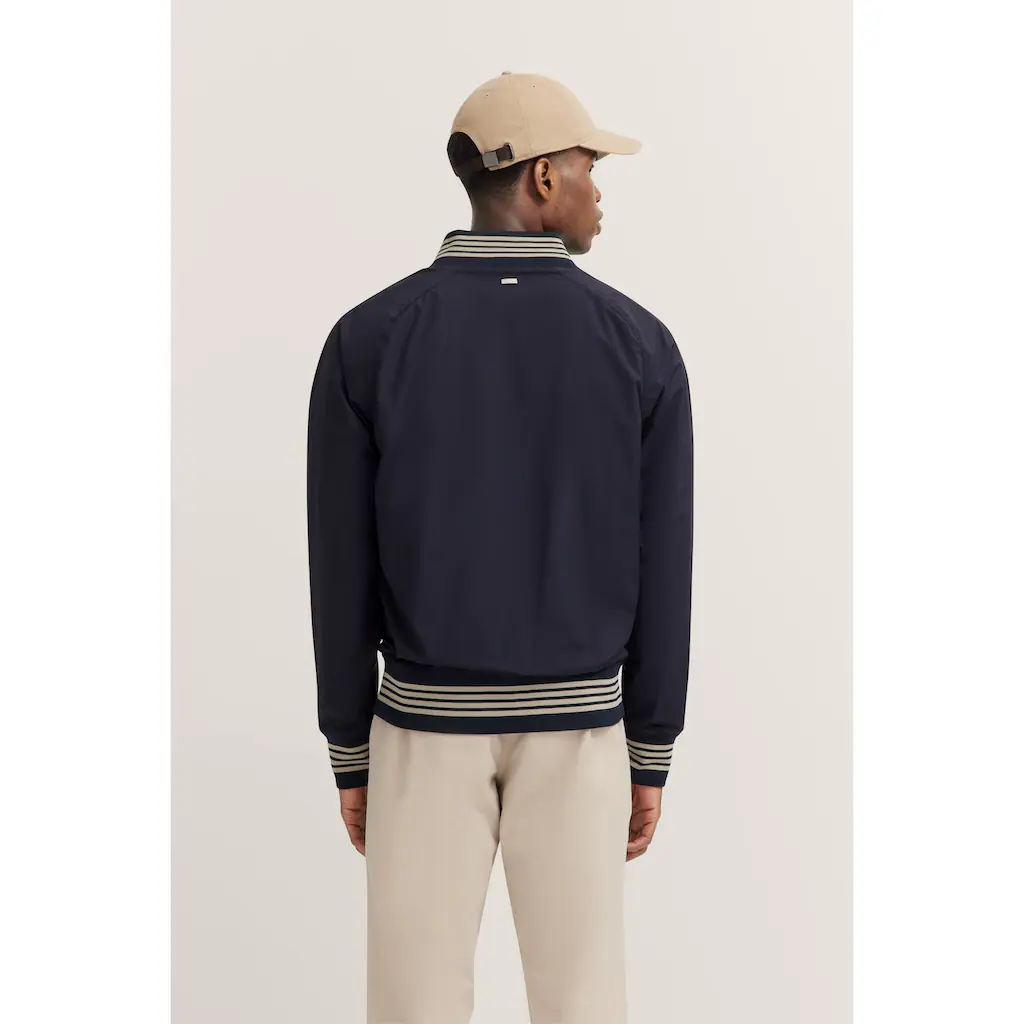 Bugatti Blouson Ohne Kapuze Mit Collegekragen ▷ Kaufen